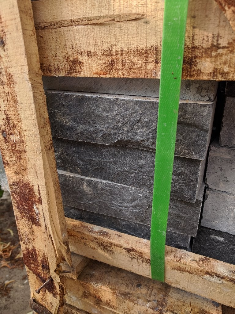 Nieuw! 40 m² Gekloven Blauwe Hardsteen Klinkers (20x5x5 cm), Ophalen, Klinkers, Nieuw, Natuursteen