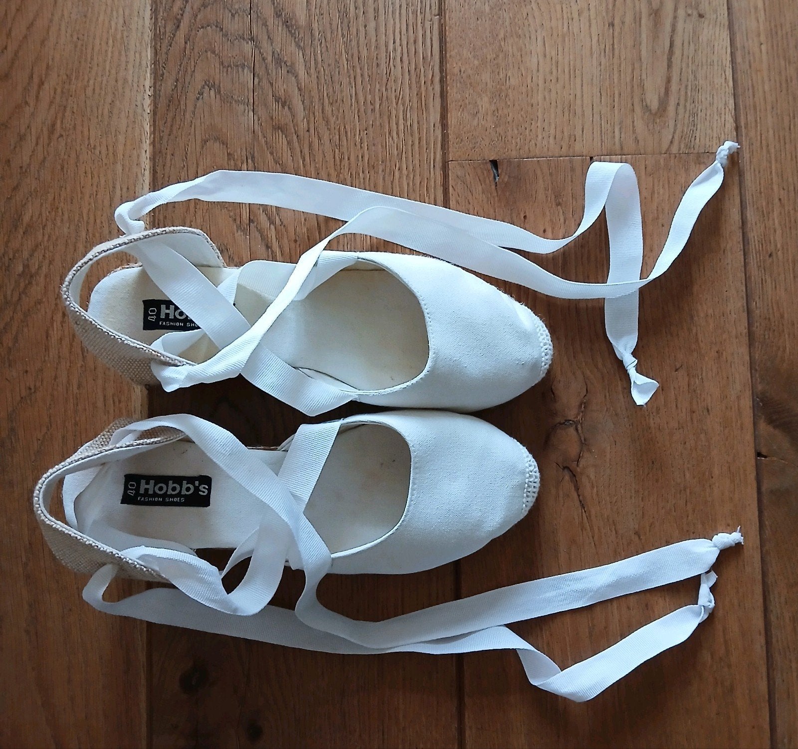 Witte espadrilles met lint van Hobb's, Hobb's, Wit, Ophalen of Verzenden, Espadrilles of Moccasins