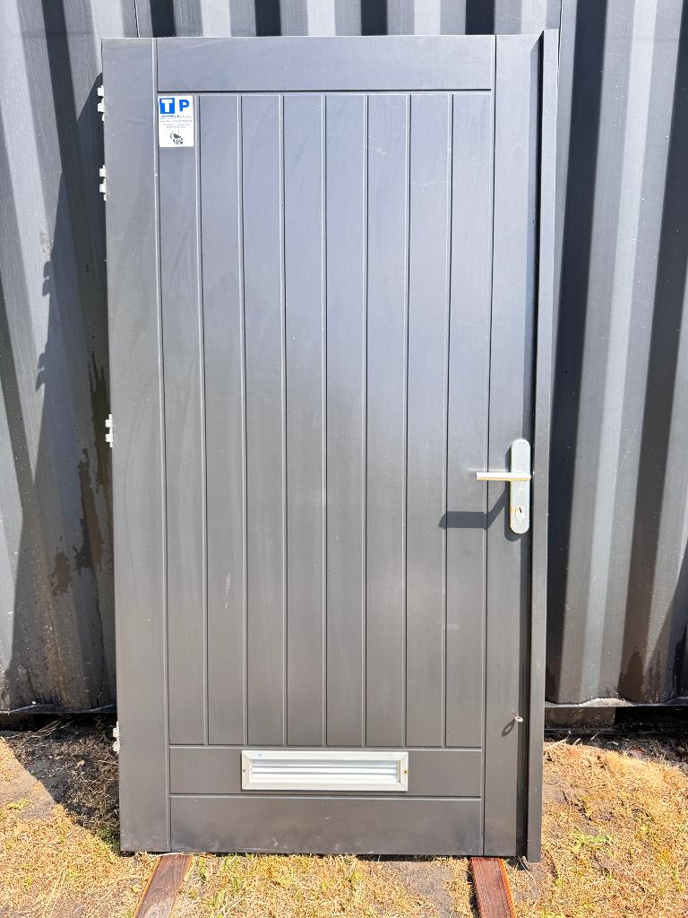 Garagedeur (Openslaand/hout) B229xH217, Doe-het-zelf en Verbouw, Ophalen, Garagedeur, Zo goed als nieuw, Hout