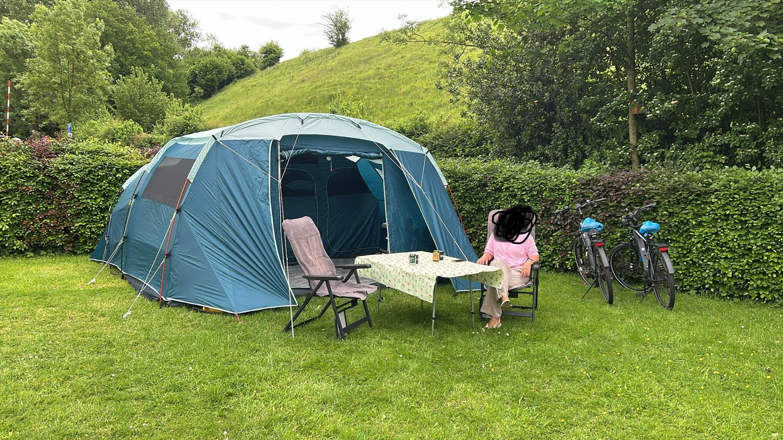 Decathlon Quechua Arpenaz 6.3 familietent - 6 personen, Ophalen of Verzenden, Zo goed als nieuw, Meer dan 6