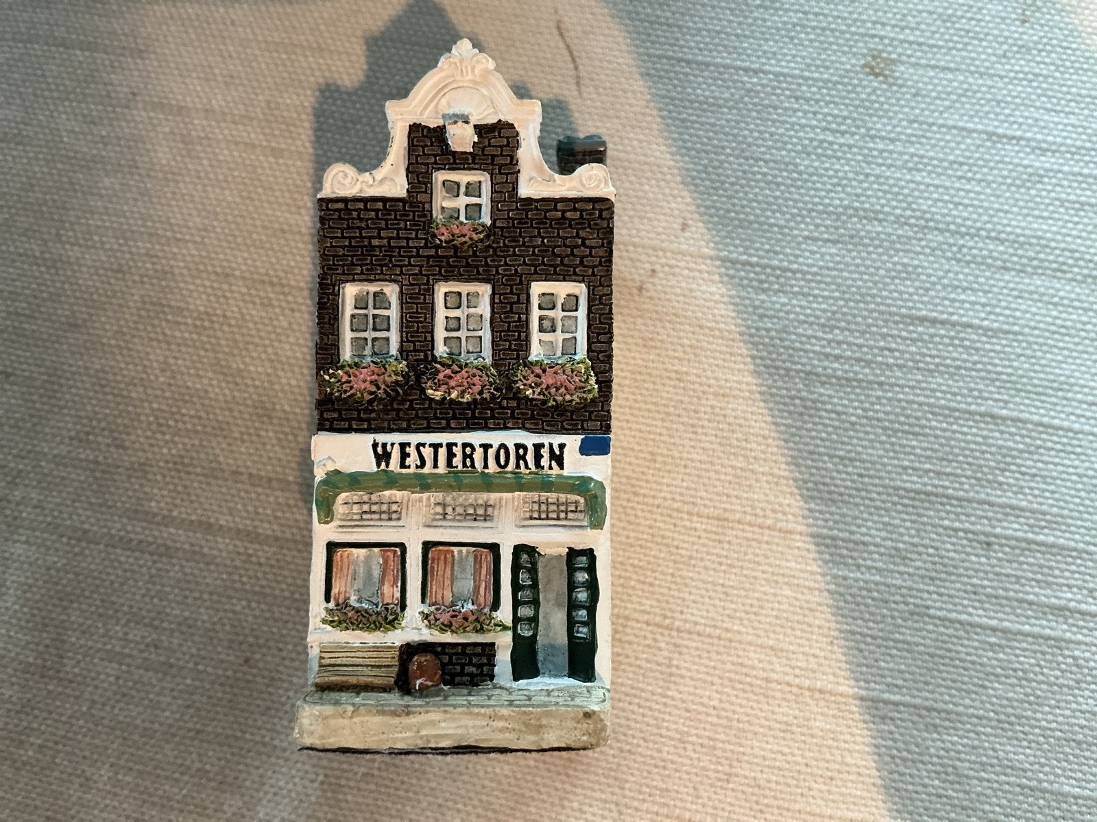 Amsterdam Streets miniatuur huisje Leliestraat 2 Amsterdam, Ophalen of Verzenden, Zo goed als nieuw, Overige typen