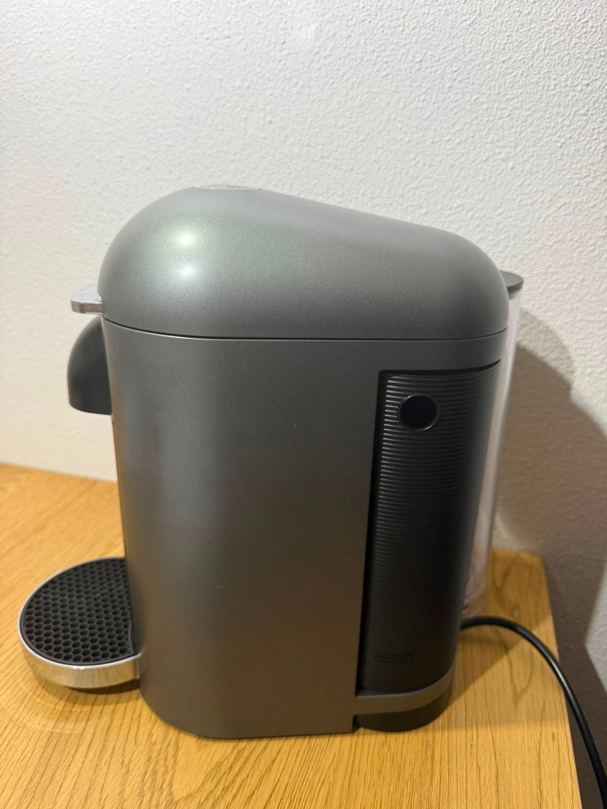Nespresso Vertuo Plus Deluxe Krups – Koffiemachine – Zilver, Ophalen, Koffiemachine, Zo goed als nieuw, 1 kopje