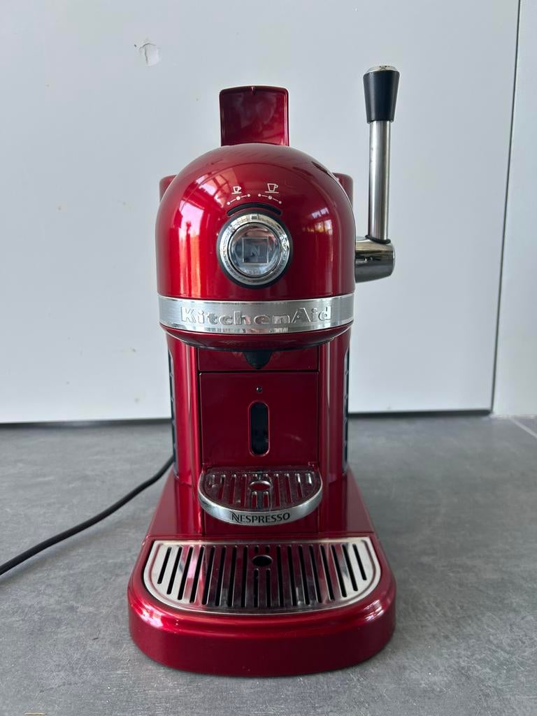 KitchenAid Nespresso koffiezetapparaat Rood, Witgoed en Apparatuur, Koffiezetapparaten, Ophalen, Gebruikt, Koffiemachine, Koffiepads en cups