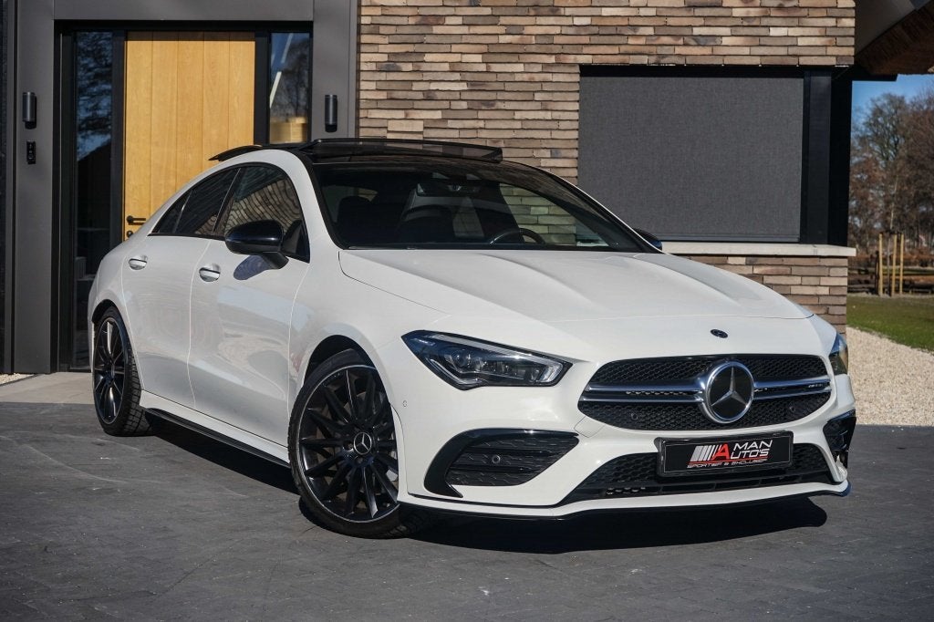 Mercedes-Benz CLA-Klasse AMG CLA 35 4Matic 306PK Pano/Aero/N, Auto's, Automaat, Euro 6, 4 cilinders, Met garantie (alle)