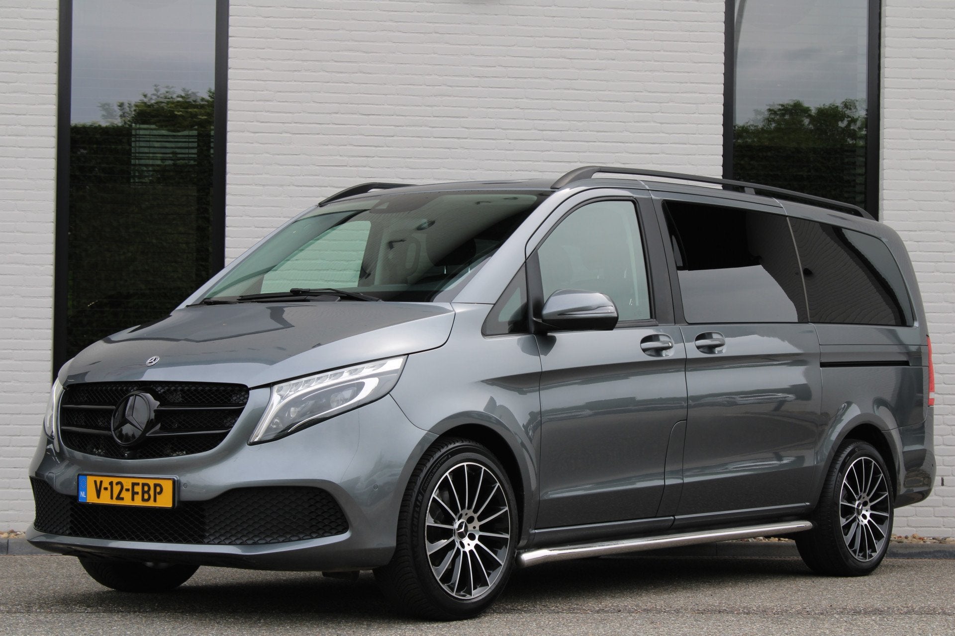Mercedes-Benz V-Klasse 220d Aut / Lang / DC / 2x Schuifdeur, Automaat, Dealer onderhouden, Achterwielaandrijving, Gebruikt