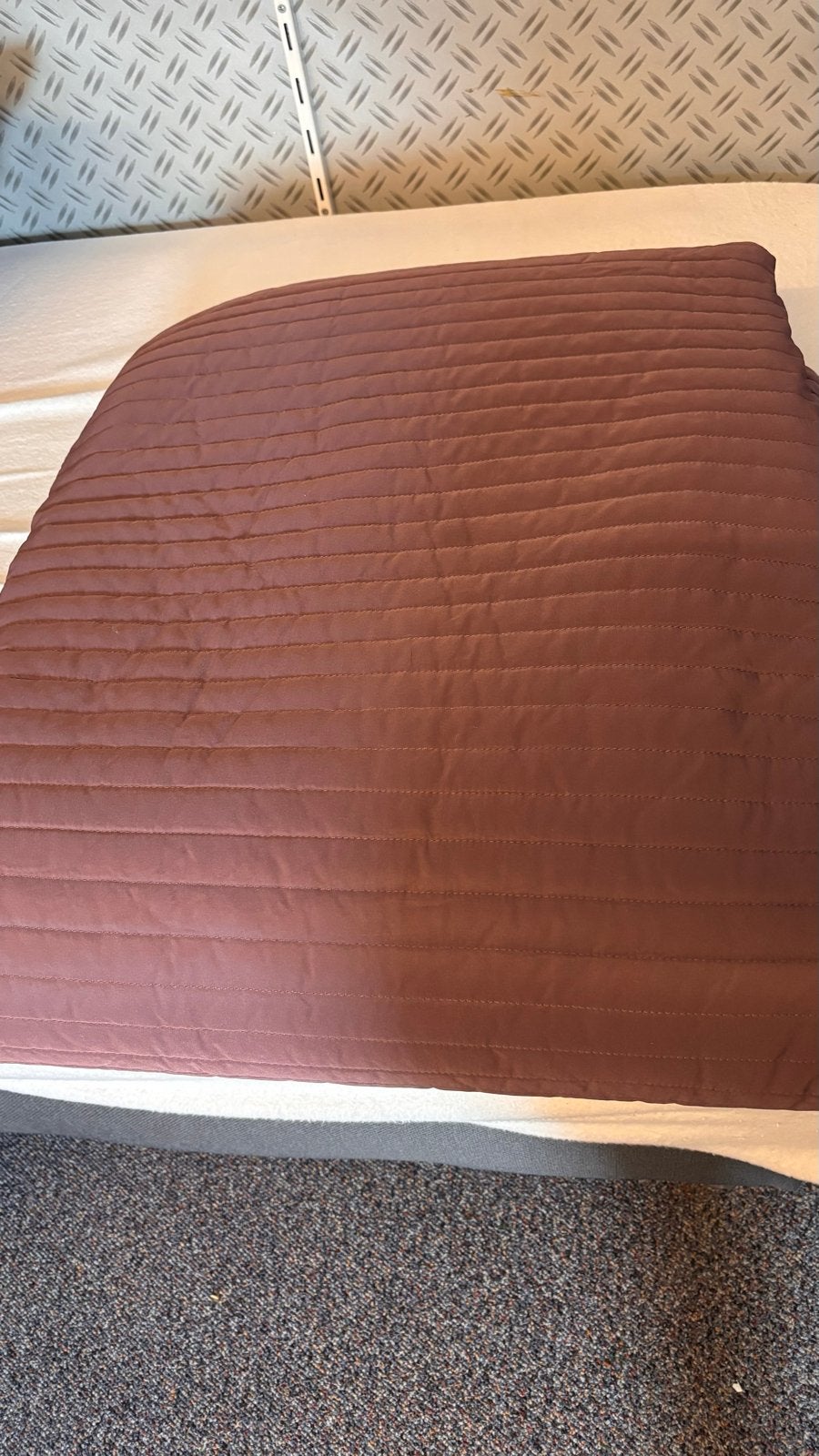 Grote IKEA sprei 240x240 paars, Huis en Inrichting, Slaapkamer | Beddengoed, Ophalen, Gebruikt, Paars, Tweepersoons