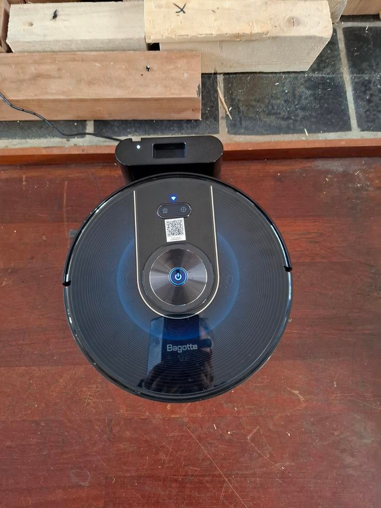 Bagotte robotstofzuiger geeft storing aan zie foto, Witgoed en Apparatuur, Stofzuigers, Ophalen, Zo goed als nieuw, Robotstofzuiger