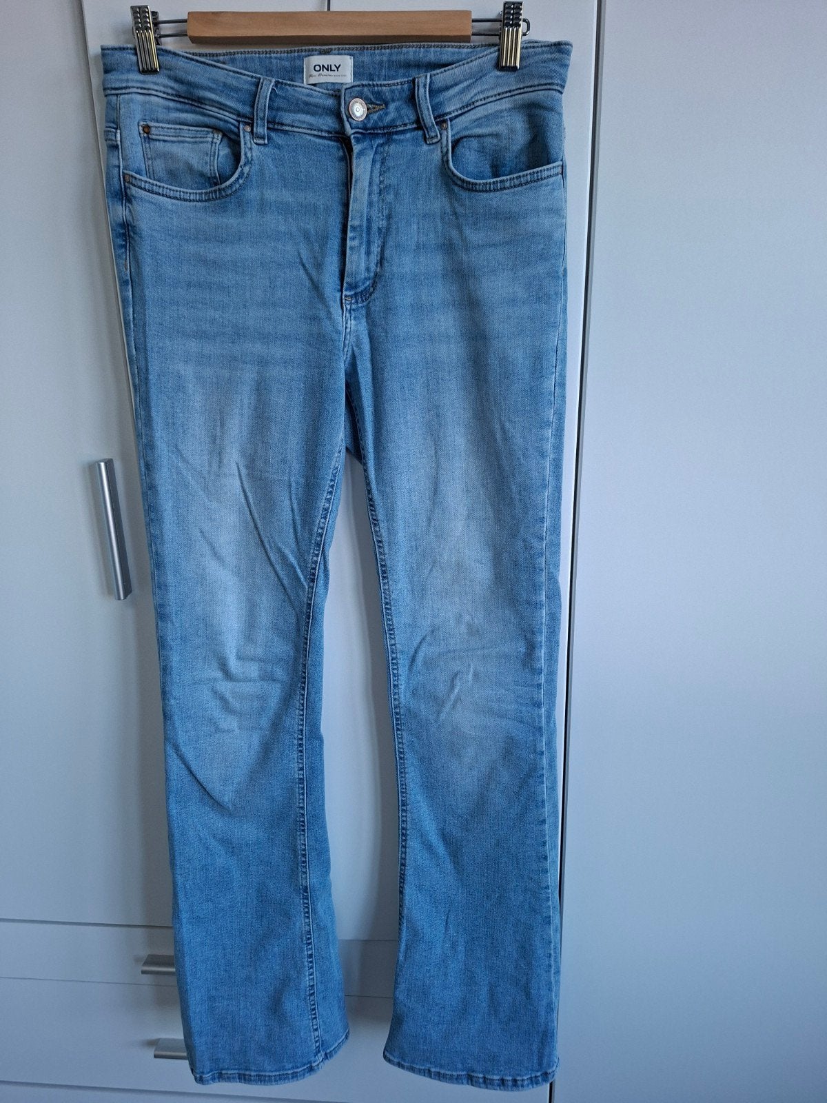 blauwe flared broek Only L/32, Ophalen of Verzenden, Zo goed als nieuw, Blauw, W30 - W32 (confectie 38/40)