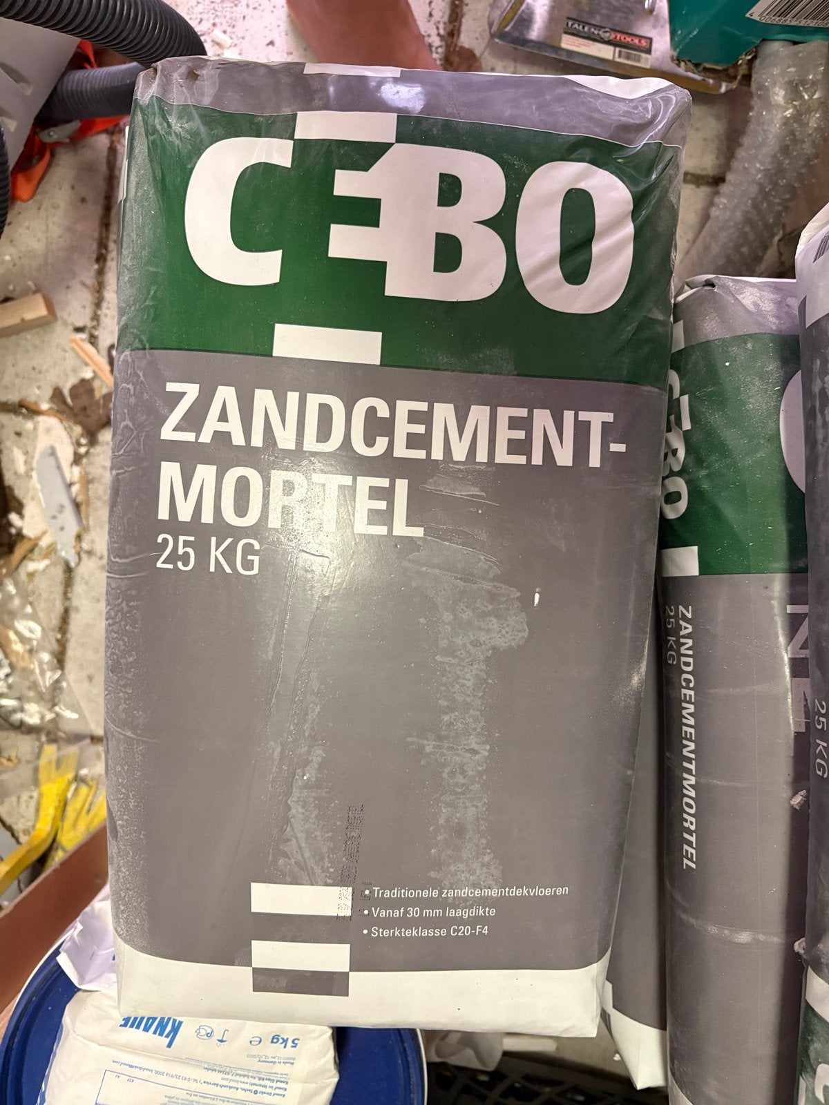 11 zakken zandcementmortel (25 kg per zak), Ophalen, Nieuw