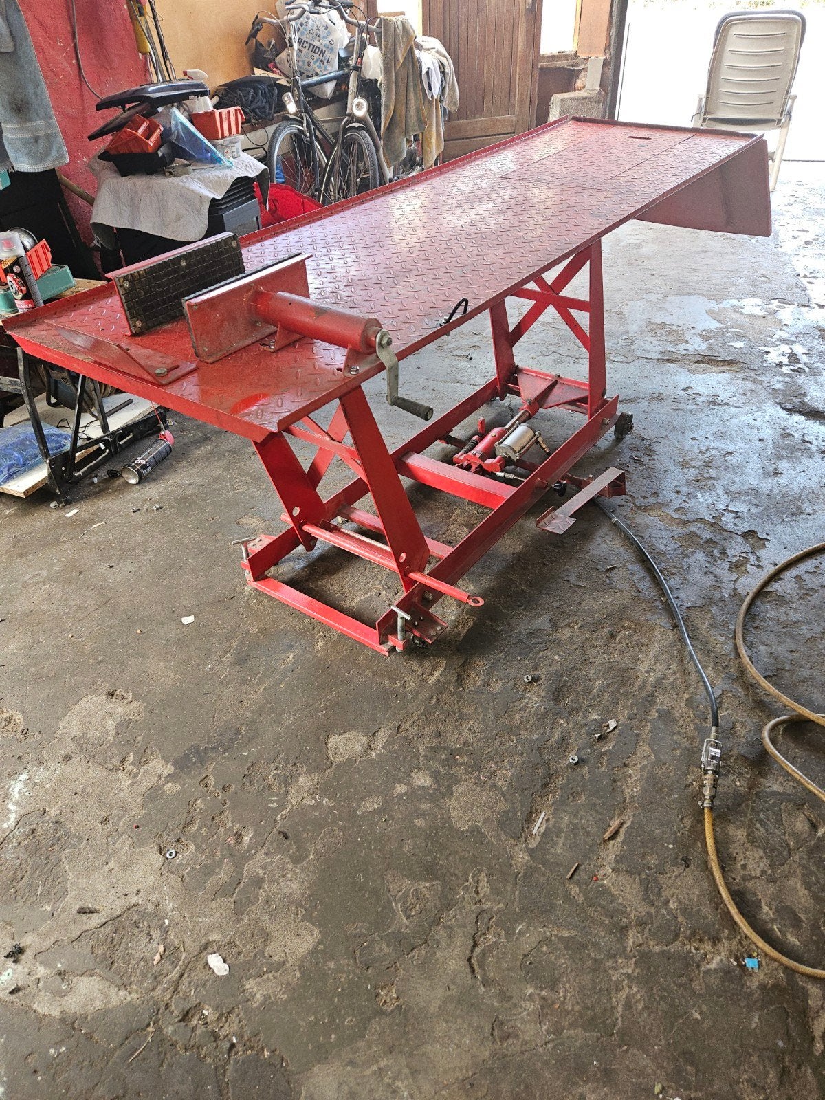 Motor hefbrug 450 kg hydraulische en pneumatische, Ophalen