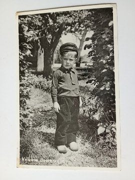 Nunspeet Kind Jongen in Klederdracht 1957, Ophalen of Verzenden, 1940 tot 1960, Gelopen, Gelderland