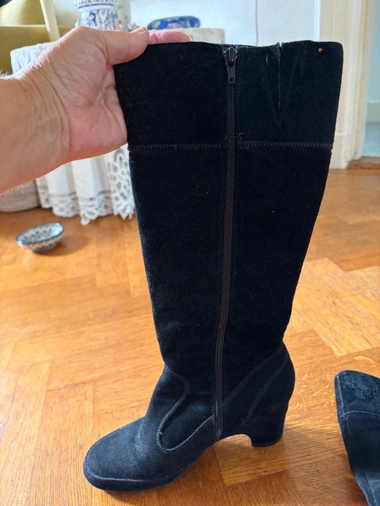 suede zwarte laarzen, Hoge laarzen, Zwart, Ophalen of Verzenden, Zo goed als nieuw