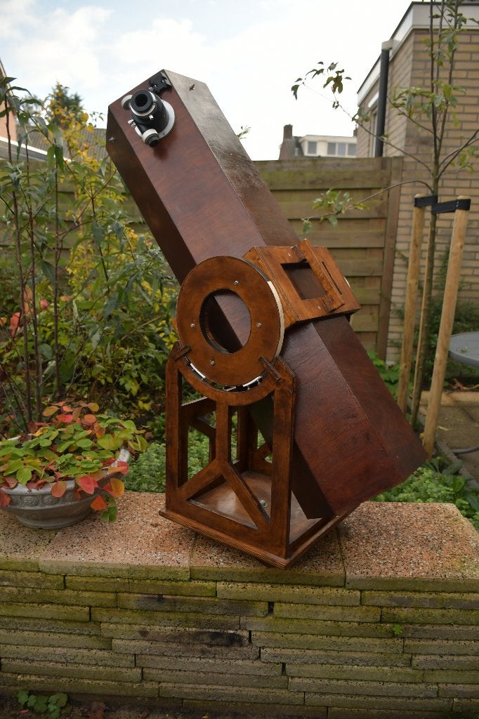Telescoop 250 mm spiegel, Ophalen, Gebruikt, 200 mm of meer, Met statief