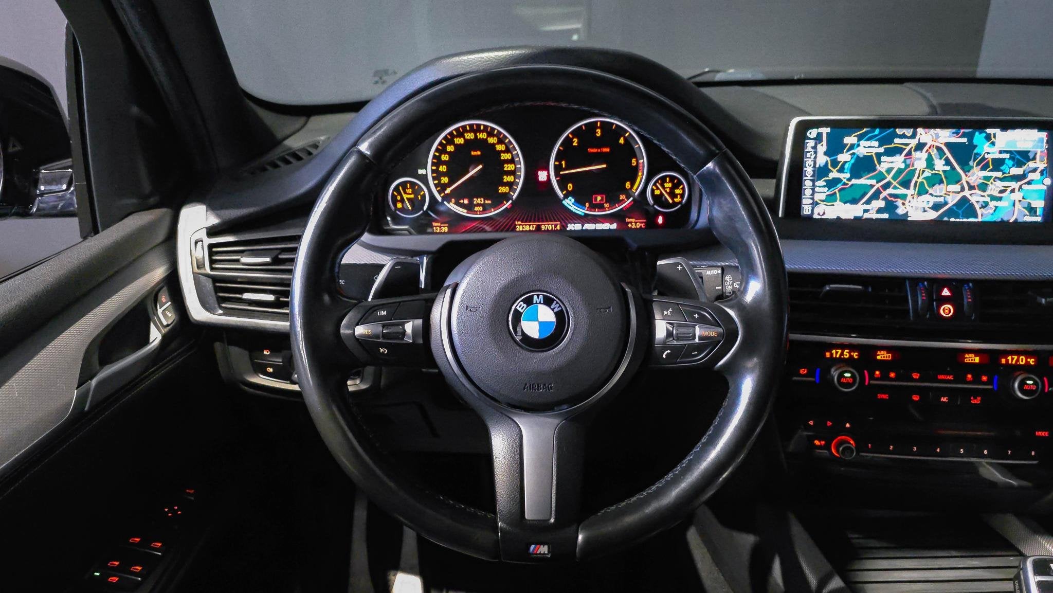 Foto 15 van BMW X5 M50d | Panorama | Memory-Seats | Breyton