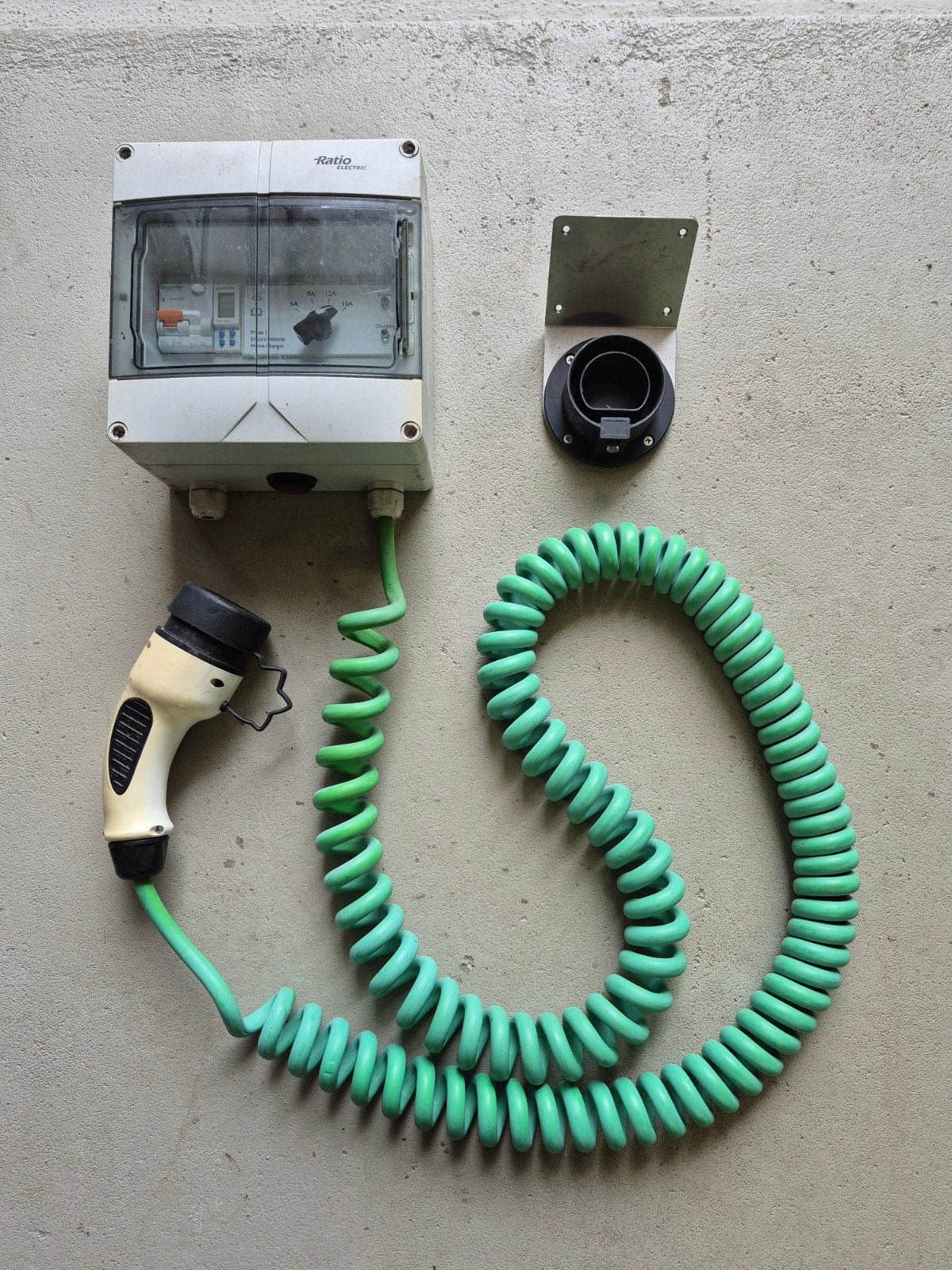 Ratio Electric autolader met vaste kabel, 16A, 1 fase, Ophalen