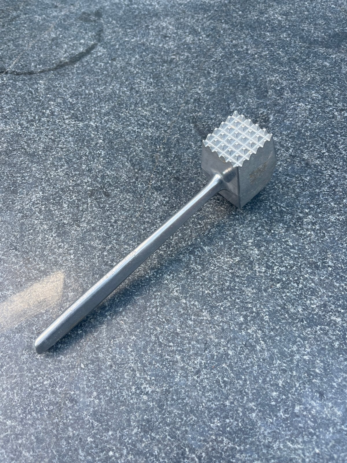 Vleeshamer / Vleesvermalser - Aluminium, Huis en Inrichting, Keuken | Keukenbenodigdheden, Zilver, Ophalen of Verzenden, Metaal