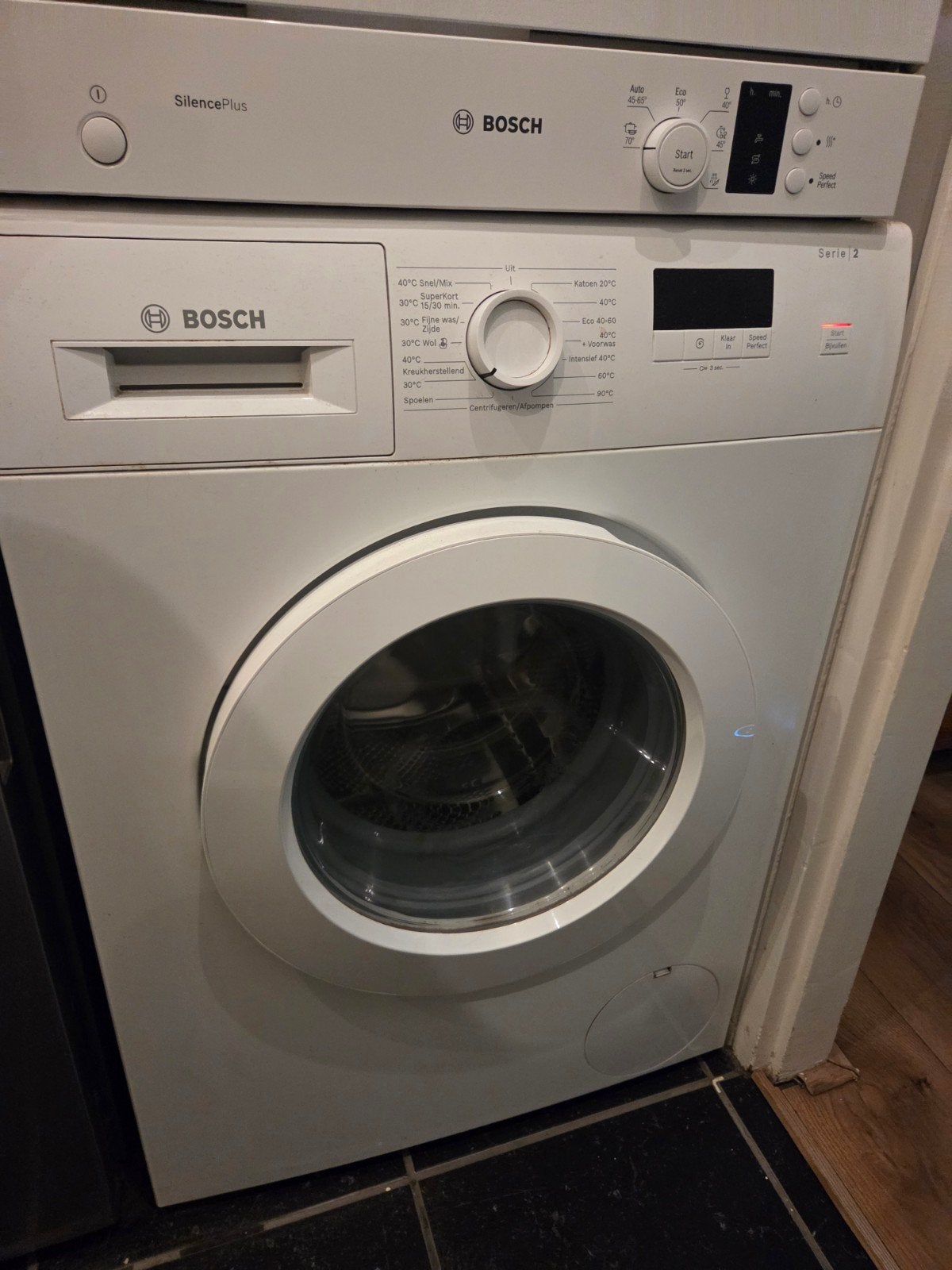 Bosch WAJ28001NL Wasmachine - 7kg, 1400 toeren, SpeedPerfect, Ophalen, Handwasprogramma, Zo goed als nieuw, Voorlader