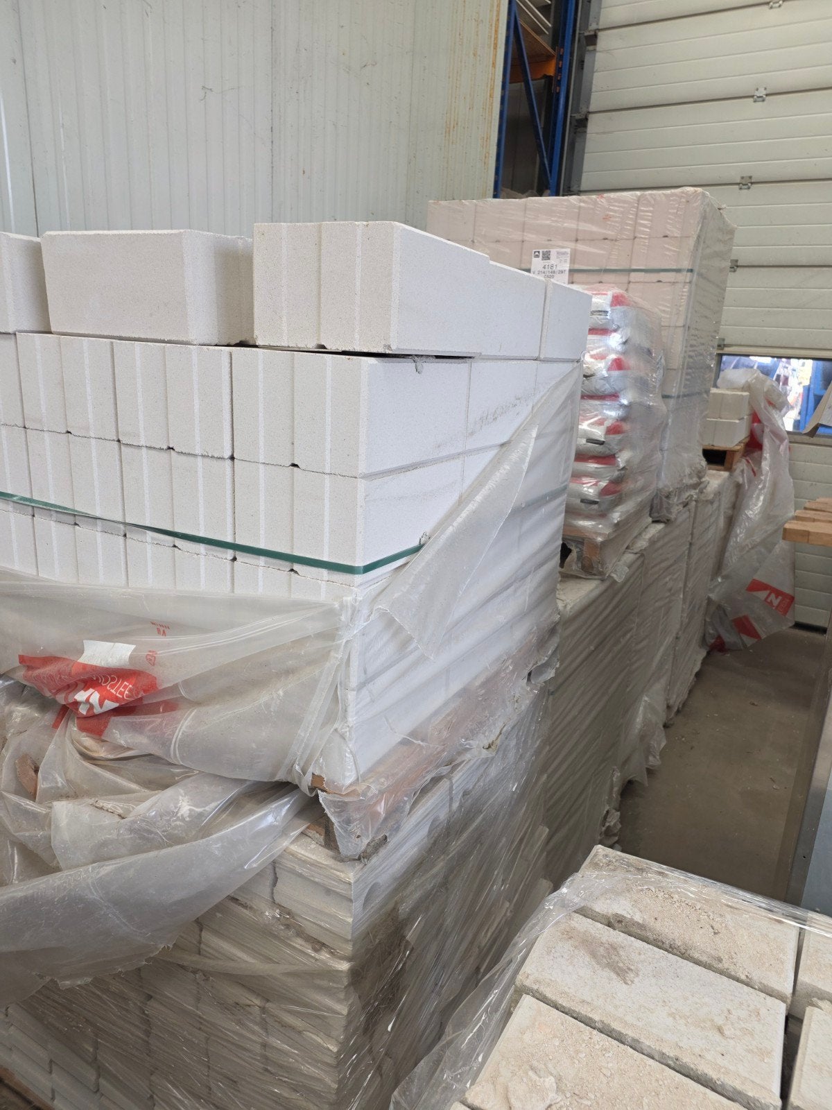 6 Pallets kalkzandstenen met bijbehorende lijm, Ophalen, Nieuw, Kalkzandstenen