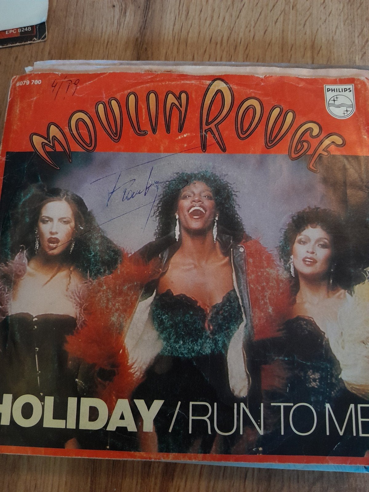 moulin rouge 7 inch holiday, Ophalen of Verzenden, Zo goed als nieuw, Pop