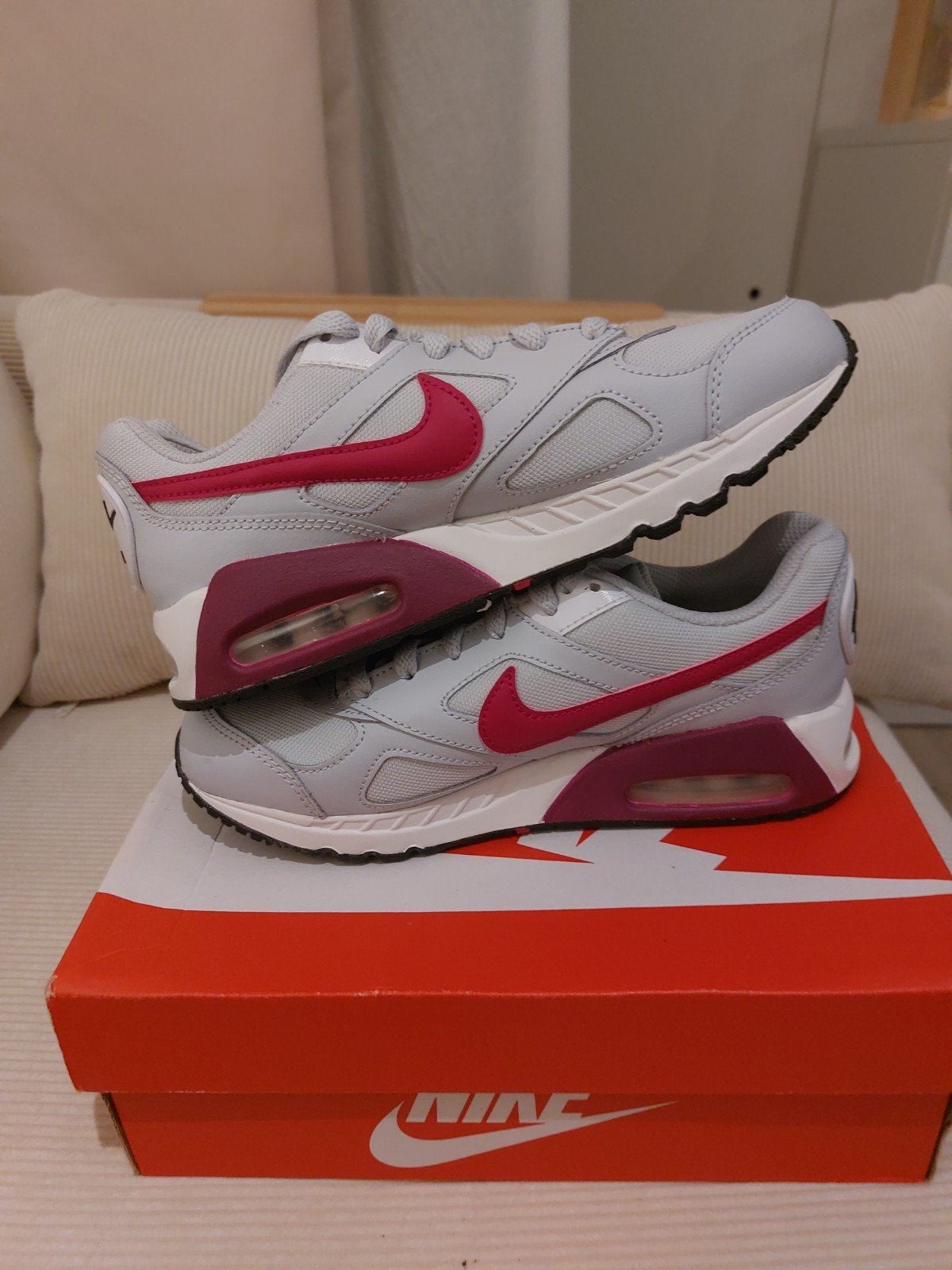 Nike Air Max sneakers maat 36, Ophalen, Nike, Nieuw, Sneakers of Gympen