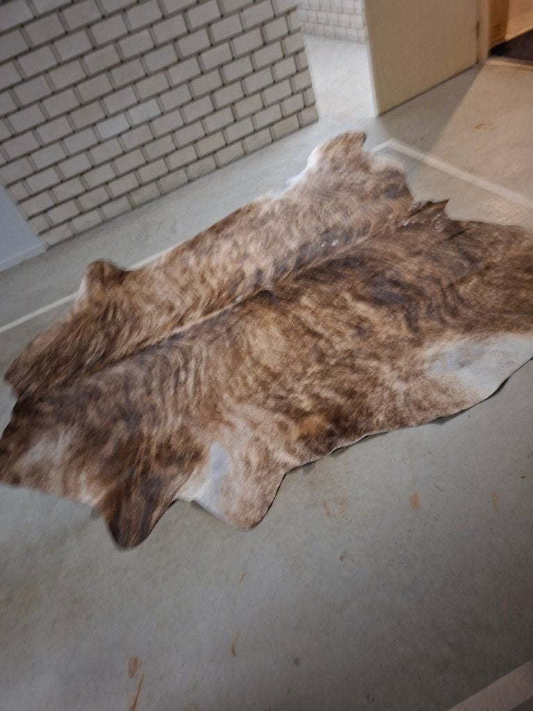 Koeienhuiden, Ophalen, Gebruikt, Orginele huiden, 200 cm of meer