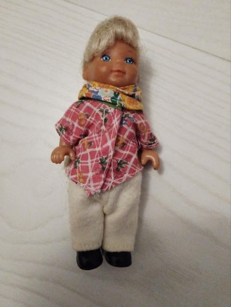 Boerderijmeisje/paardenmeisje Evi (Steffi Love) 10cm, Verzamelen, Poppen, Gebruikt, Pop, Ophalen