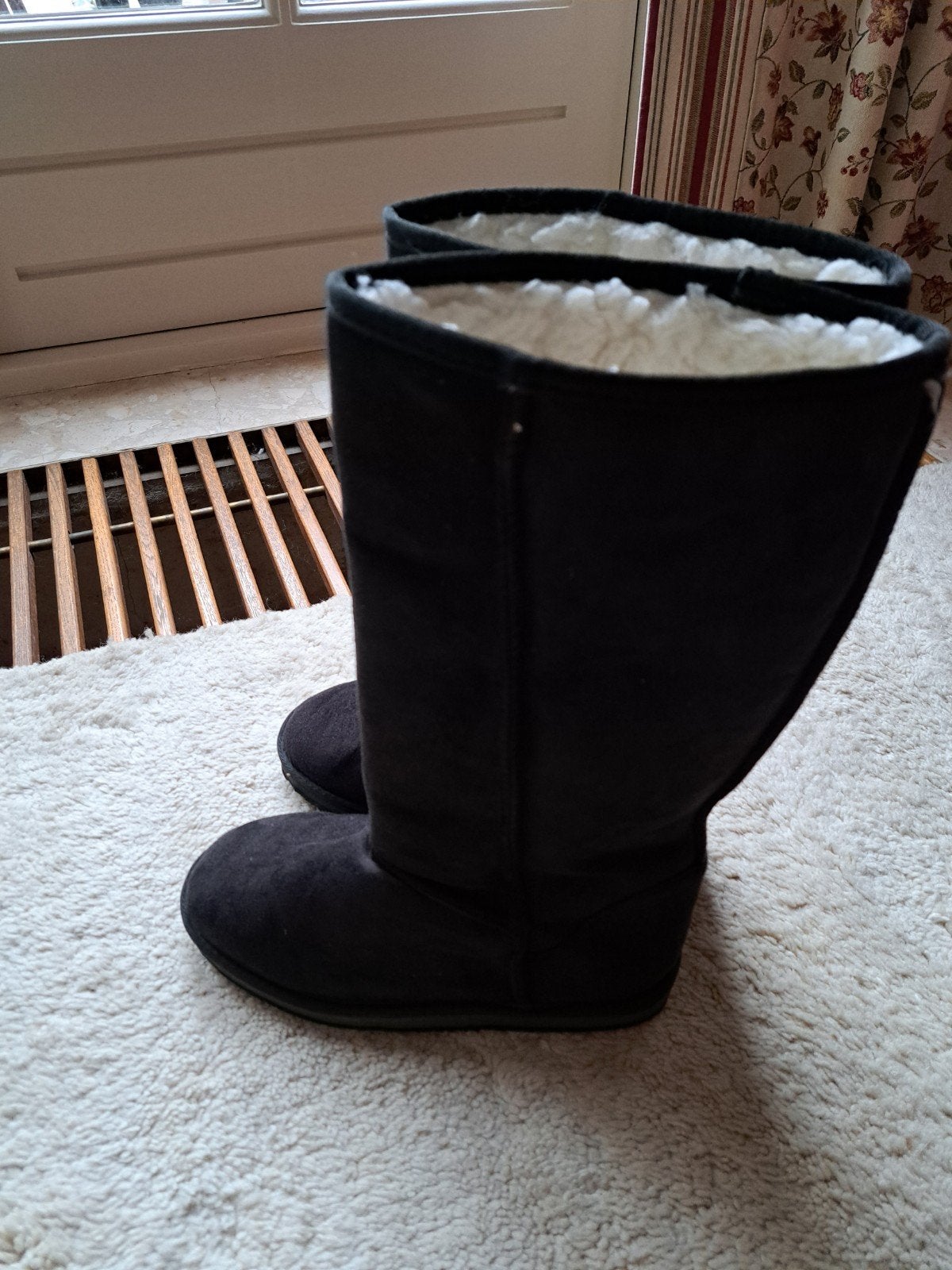 DAMES BOOTS/ LAARZEN GEVOERD MET BONT NIEUW MAAT 38, Ophalen of Verzenden, Nieuw, Zwart