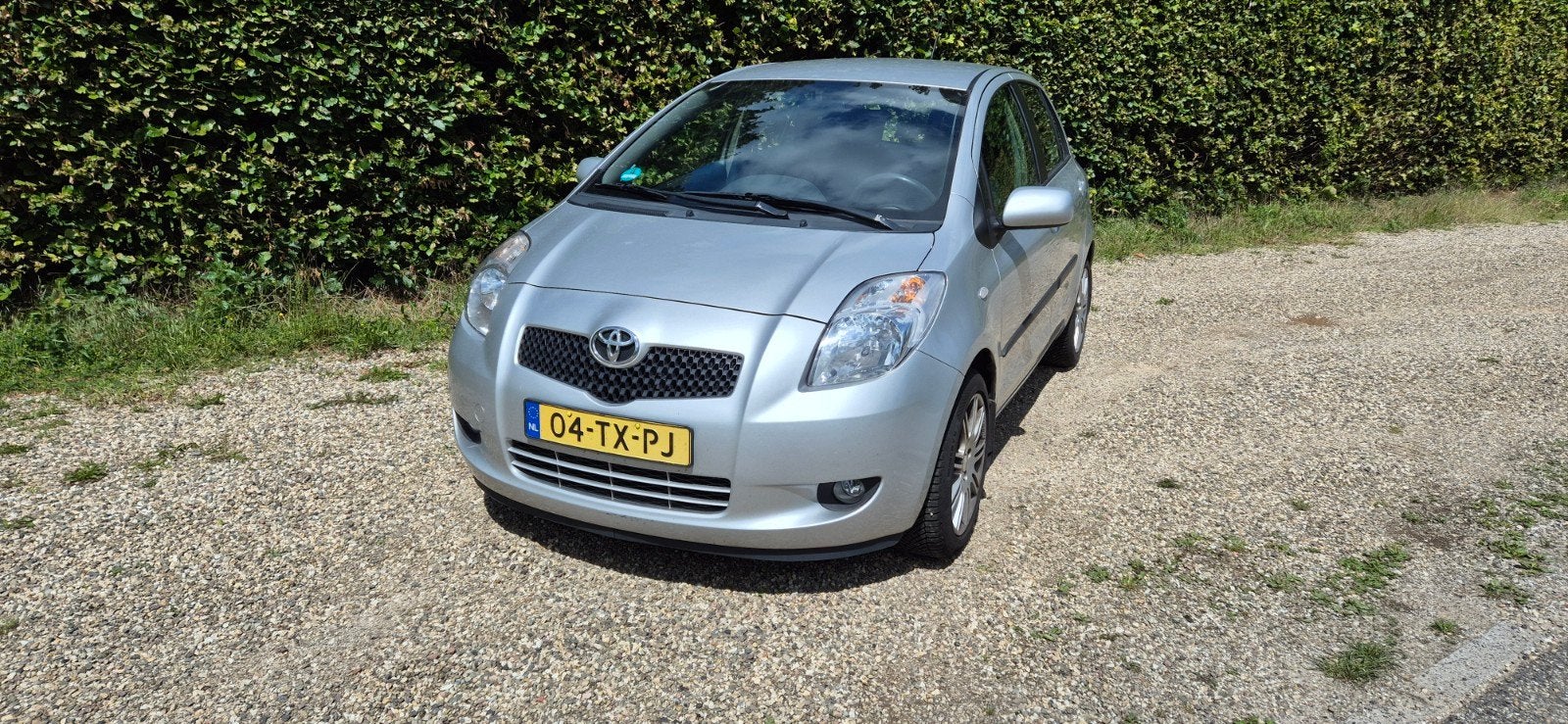 Toyota Yaris 1.3VVT-i | APK 05-2027 | AndroidAuto | Trekhaak, Voorwielaandrijving, Stof, 40 €/maand, 4 cilinders