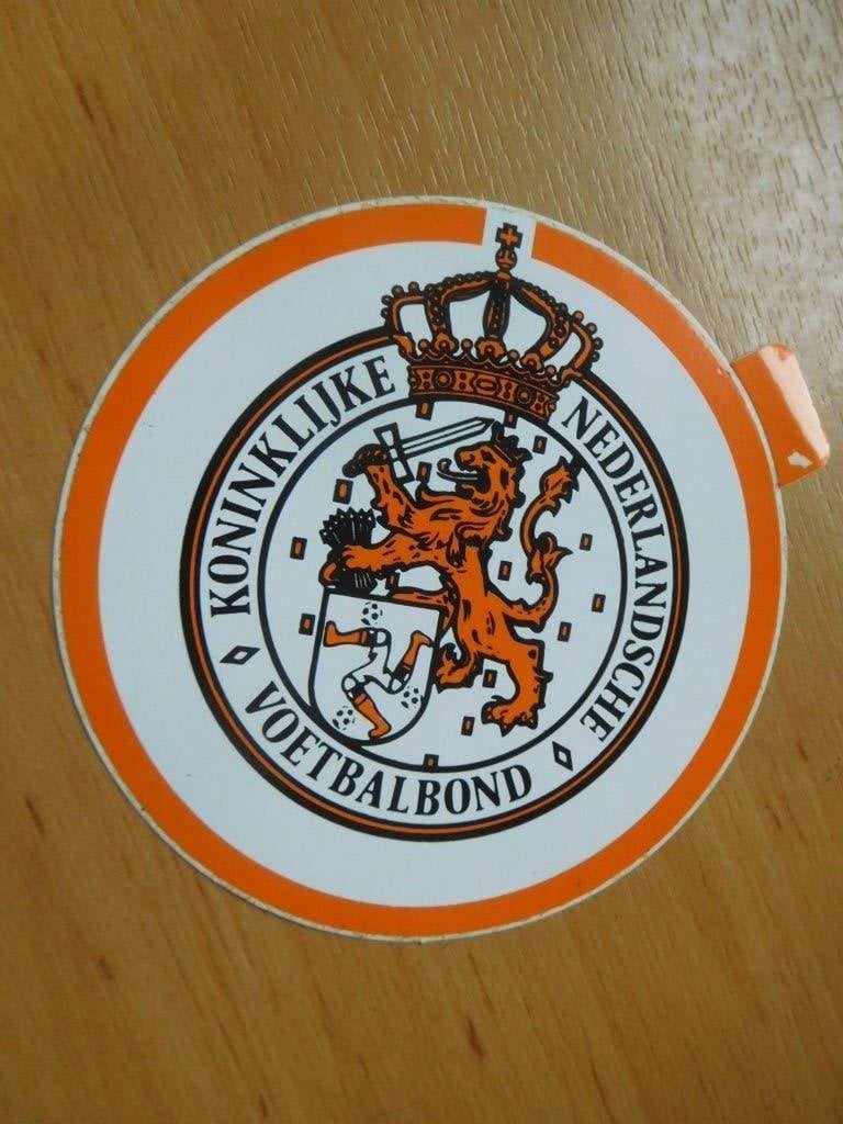 sticker Koninklijke Nederlandse voetbalbond, Verzenden, Zo goed als nieuw