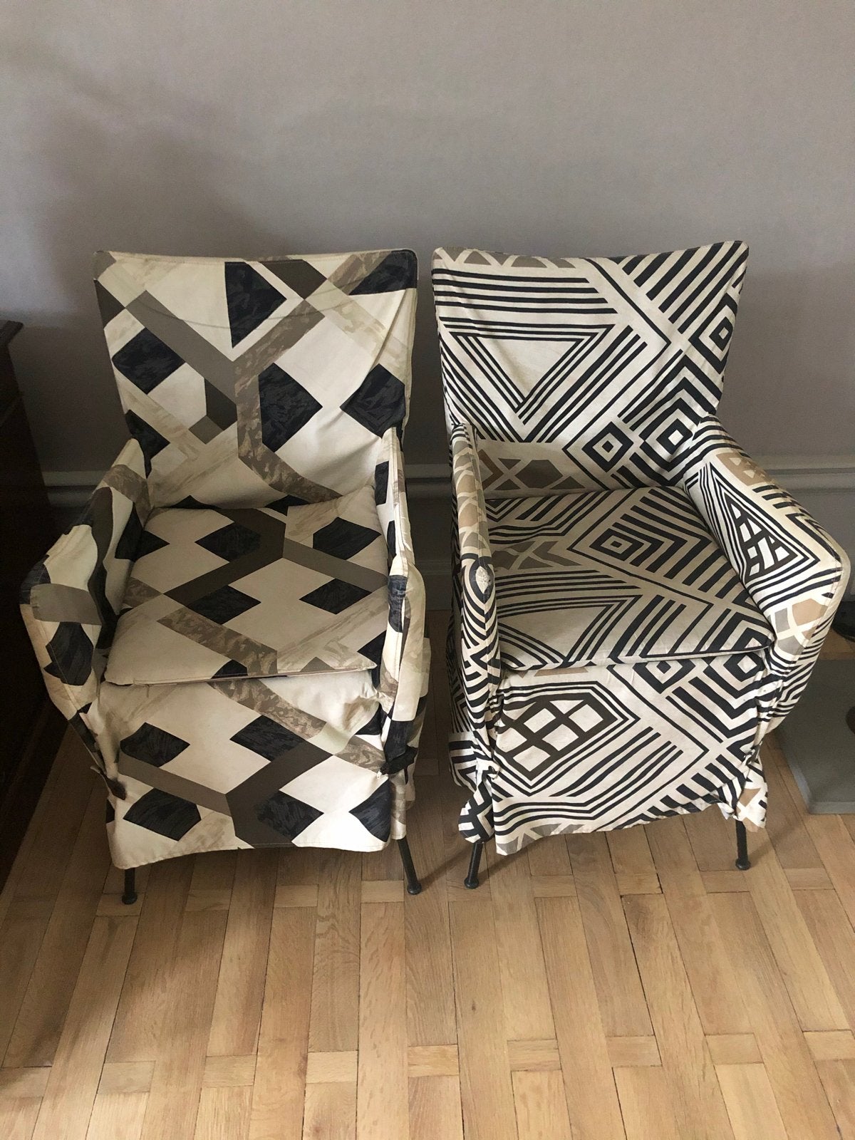 Twee unieke fauteuils met grafische print, Ophalen, Gebruikt, Twee, Zwart