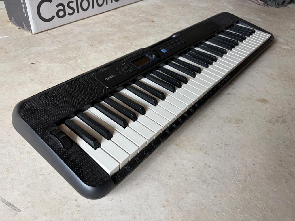 Casio CT-S300, Ophalen, Zo goed als nieuw