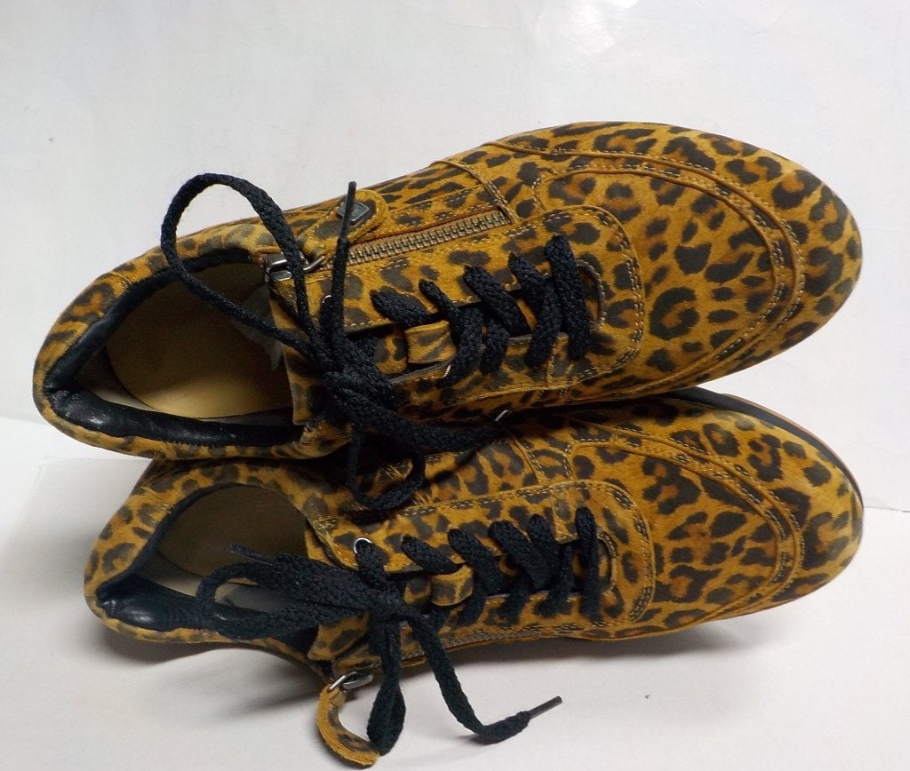 Helioform sneakers met print maat 40, Kleding | Dames, Bruin, Ophalen of Verzenden, Helioform, Kapelstraat 49 5154AV Elshout