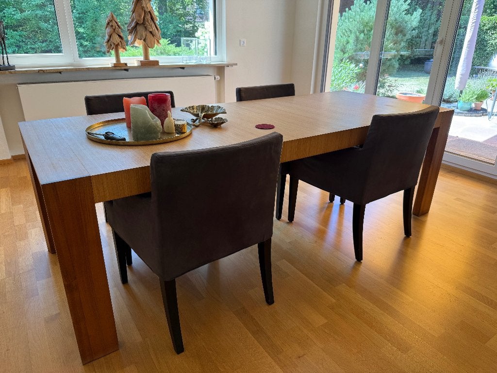 Eettafel met 4 stoelen, 200 cm of meer, Zo goed als nieuw, Rechthoekig, Overige houtsoorten