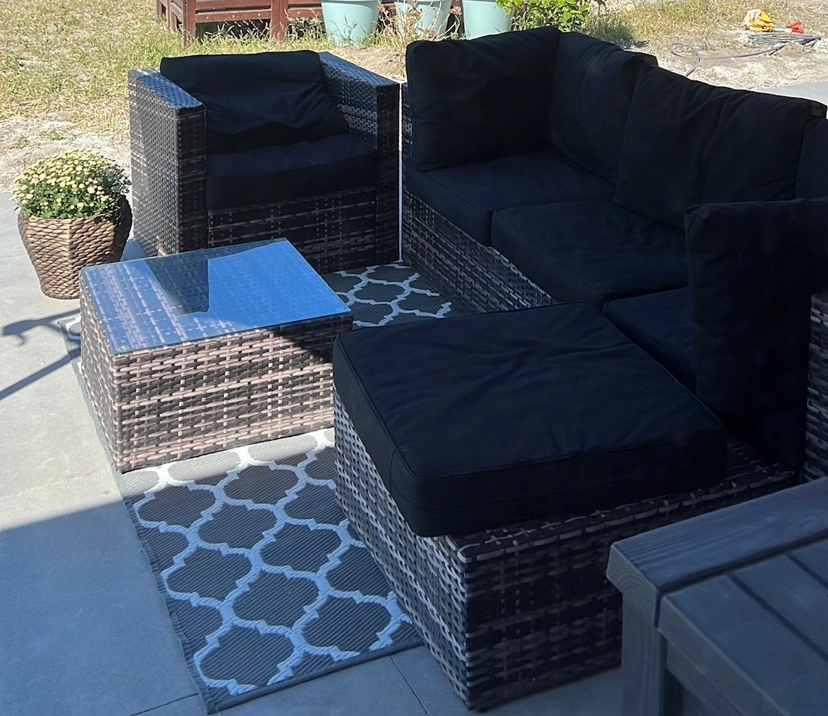 Wicker Loungeset met Zwarte Kussens, Ophalen, 4 zitplaatsen, Gebruikt, Loungeset