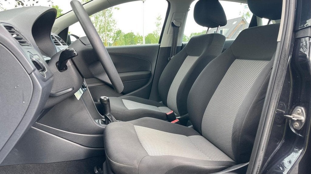 Volkswagen Polo 1.4-16V Trendline | Airco | 5 Deurs |, Auto's, Voorwielaandrijving, Zwart, 4 cilinders, Zwart