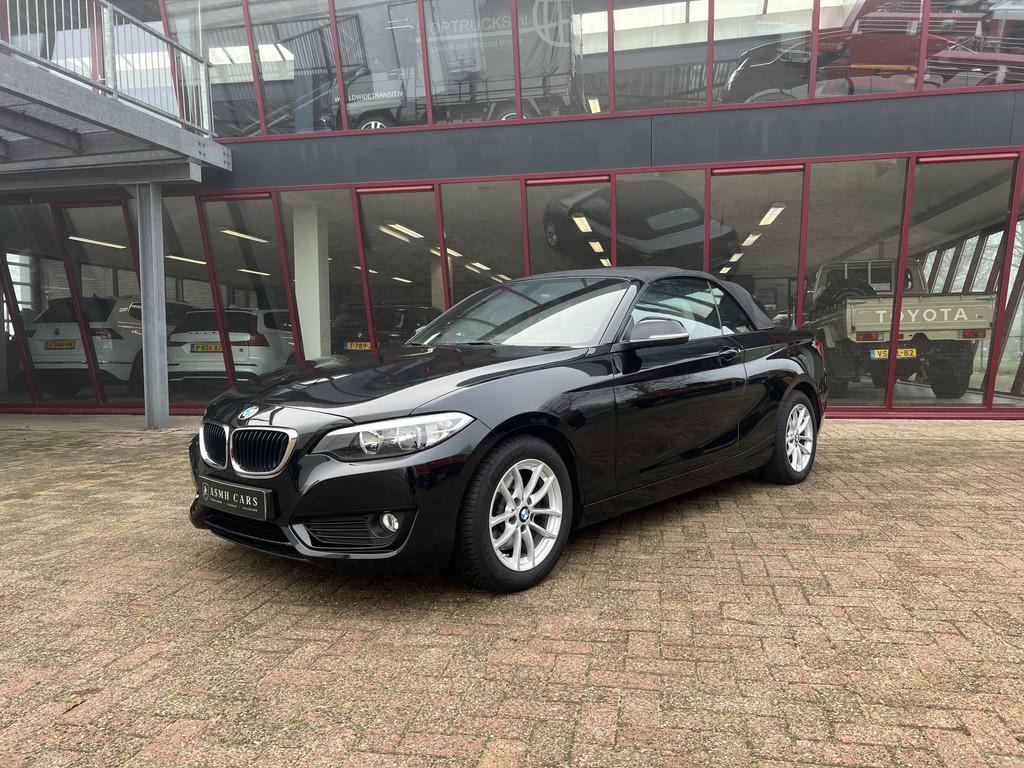 BMW 2 Serie Cabrio 220i | NL auto | 2e eigenaar | PDC | Navi, Auto's, BMW, Automaat, Achterwielaandrijving, Gebruikt, Euro 6