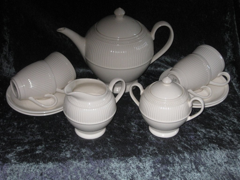 Wedgwood Windsor Servies / Theepot-Roomstel-Kopjes 4x, Ophalen