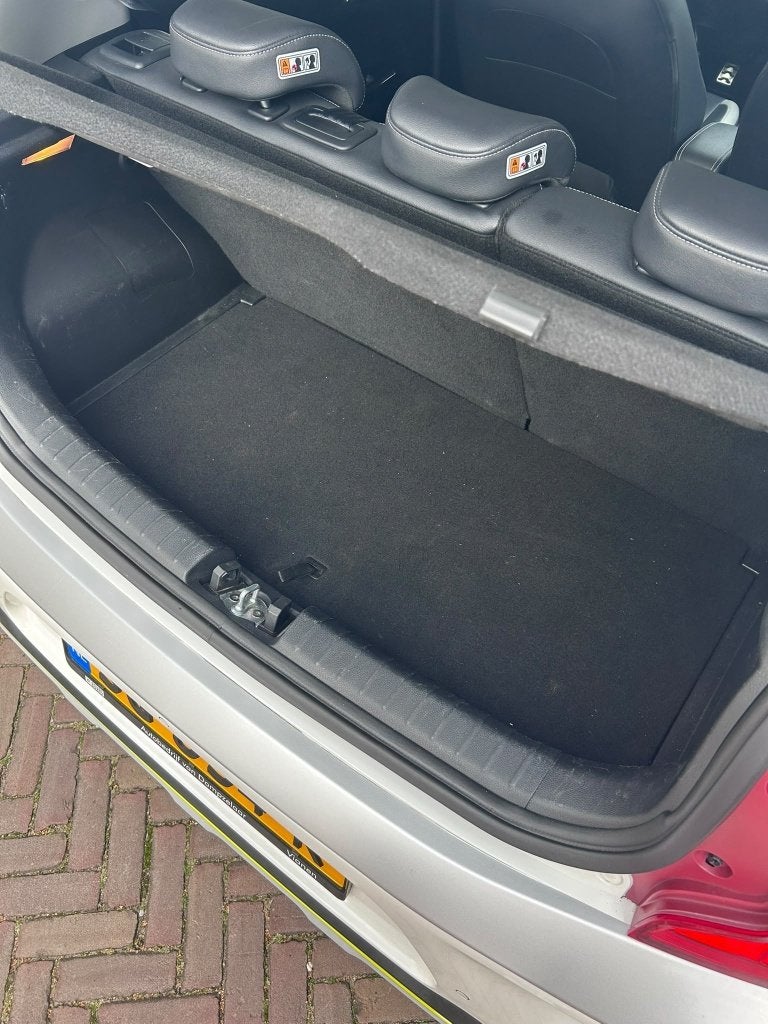 Foto 20 van Kia Picanto 1.0 T-gdi 99 PK 5D 2018 Wit