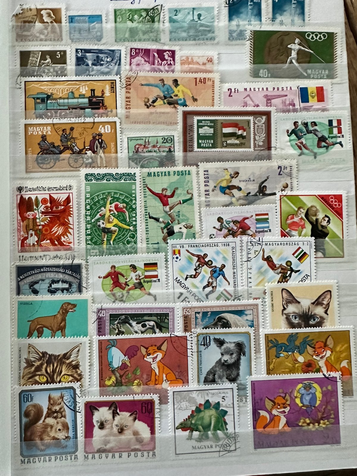 verzameling postzegels uit diverse landen, poezen honden, Ophalen of Verzenden, Overige landen, Gestempeld