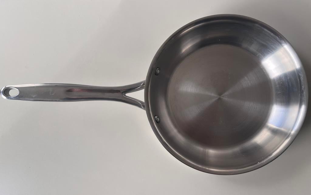 The Pampered Chef RVS koekenpan 24 cm, Huis en Inrichting, Keuken | Potten en Pannen, Gebruikt, Ophalen of Verzenden, Rvs, Keramische plaat