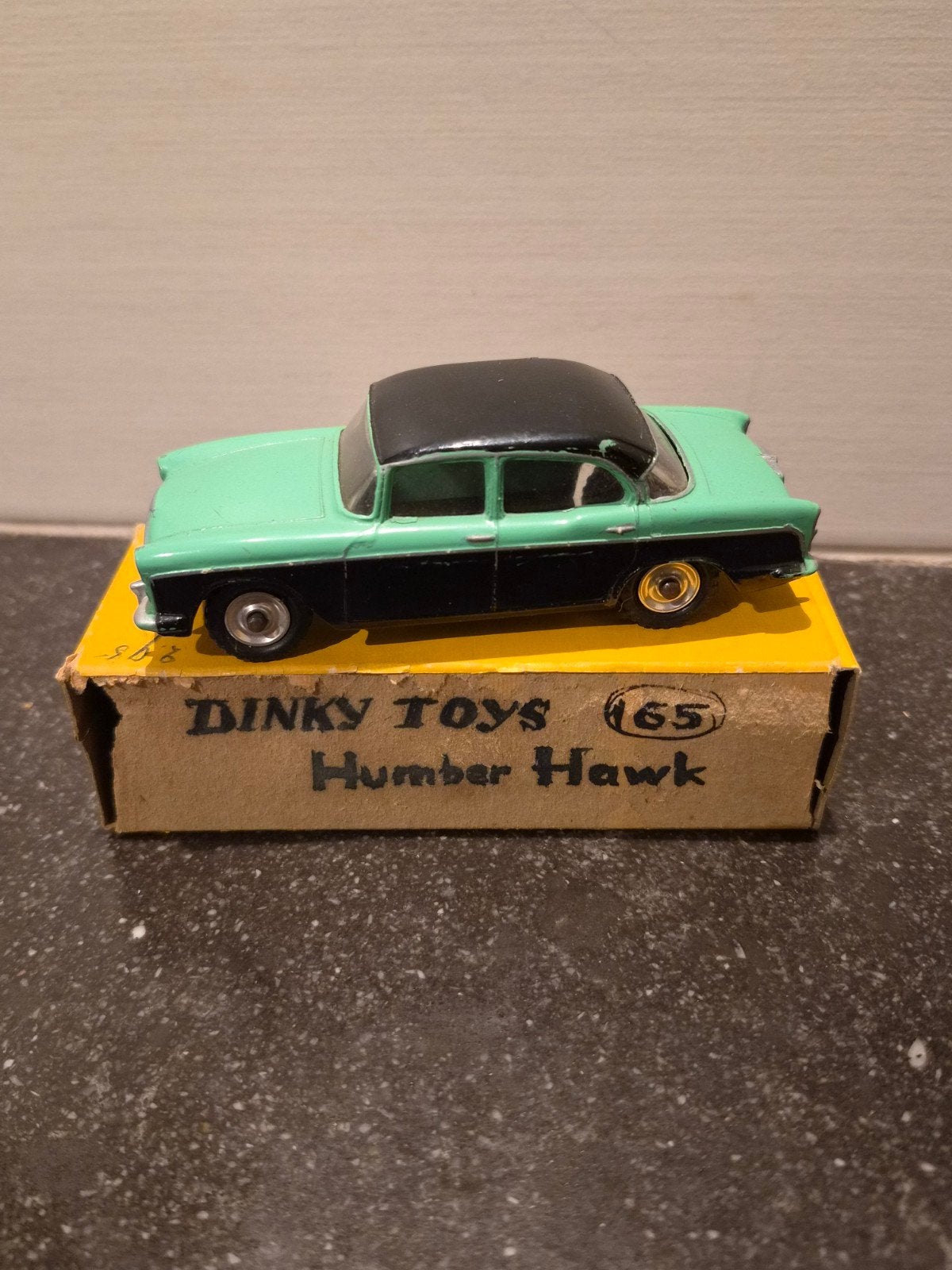 Dinky Toys Humber Hawk 165 - Zo goed als nieuw, compleet, Ophalen of Verzenden, Zo goed als nieuw, Auto