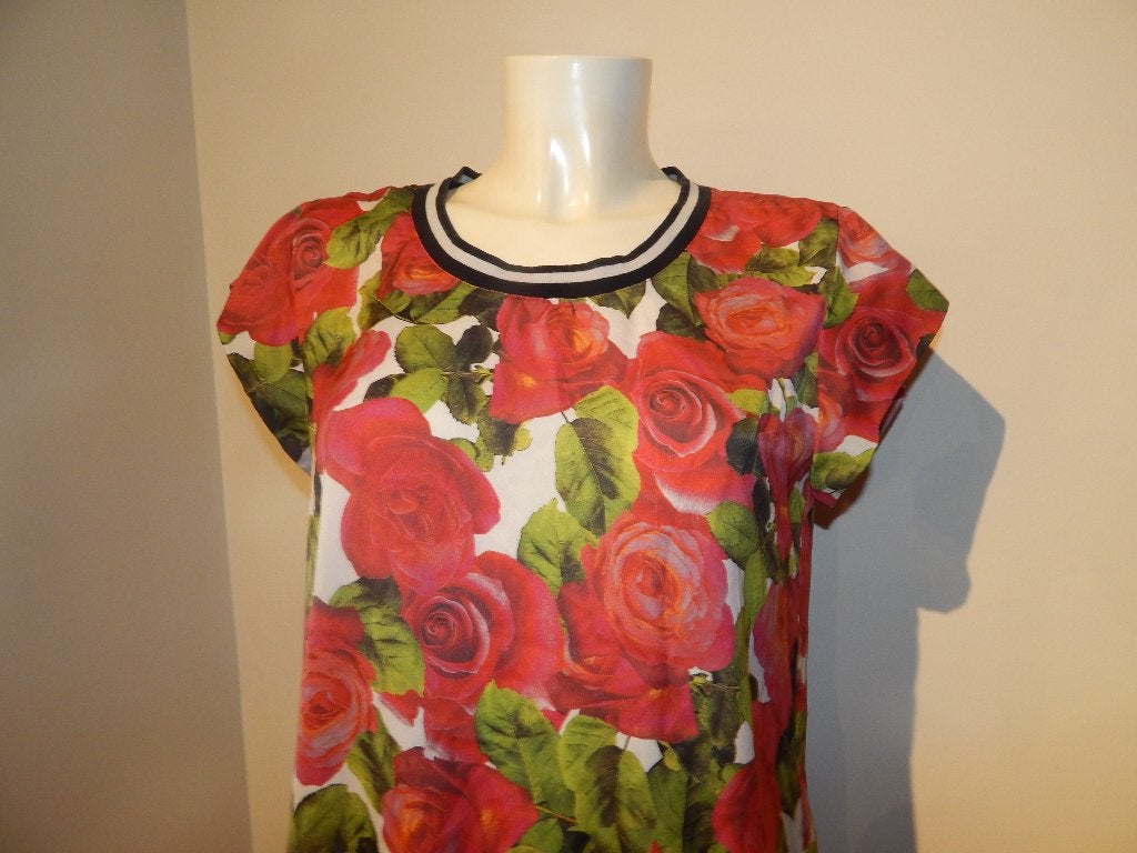 Marccain zijde achtige top in bloemen rozen print M, Kleding | Dames, Maat 38/40 (M), Zo goed als nieuw, Korte mouw, Marccain