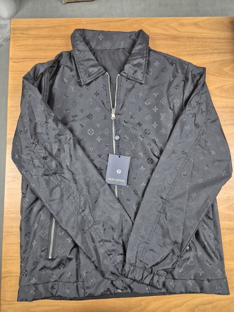 Louis Vuitton Windbreaker 2 kanten draagbaar Maat M & L, Maat 52/54 (L), Verzenden, Zwart, Nieuw