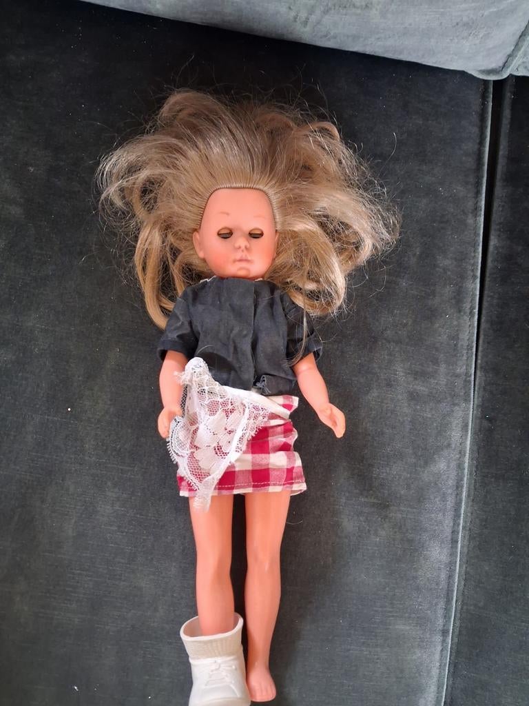 Nancy pop 601 met kleding, Kinderen en Baby's, Speelgoed | Poppen, Gebruikt, Overige typen, Ophalen of Verzenden