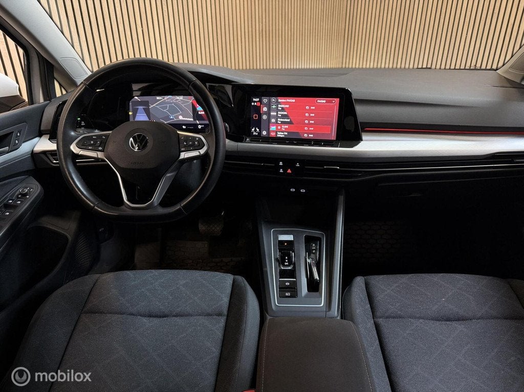 Volkswagen Golf Variant 1.0 eTSI Life BTW! DSG VIRTUAL CARPL, Auto's, Volkswagen, Stof, Gebruikt, 19 km/l, 1265 kg