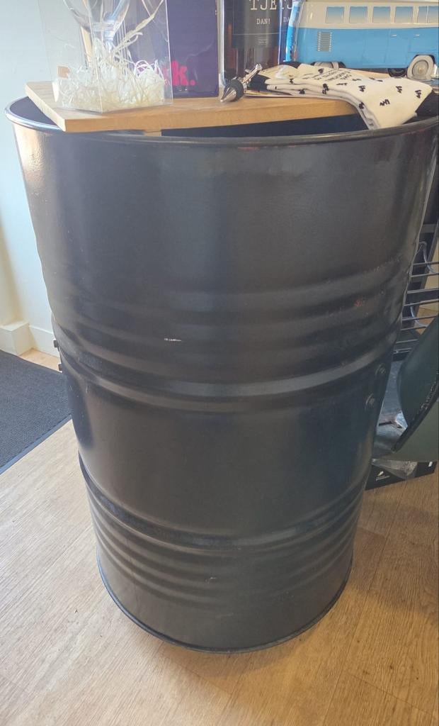 Decoratie ton, Ophalen
