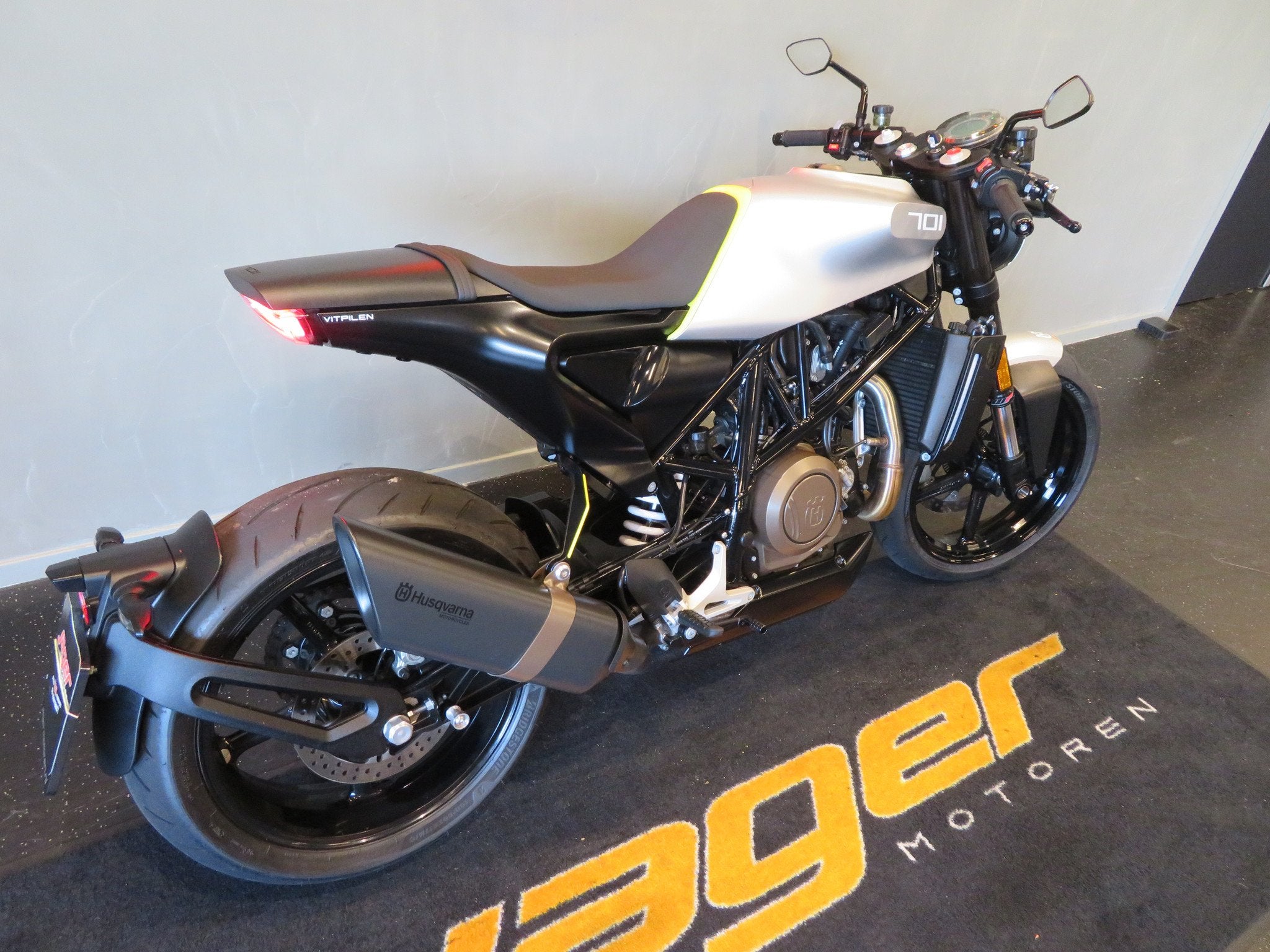 Husqvarna VITPILEN 701 TOPSTAAT! (bj 2019), Bedrijf, Naked bike