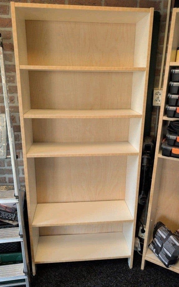 2 stuks Boekenkast handig voor in de gatage, Ophalen of Verzenden, Gebruikt, 25 tot 50 cm, 50 tot 100 cm