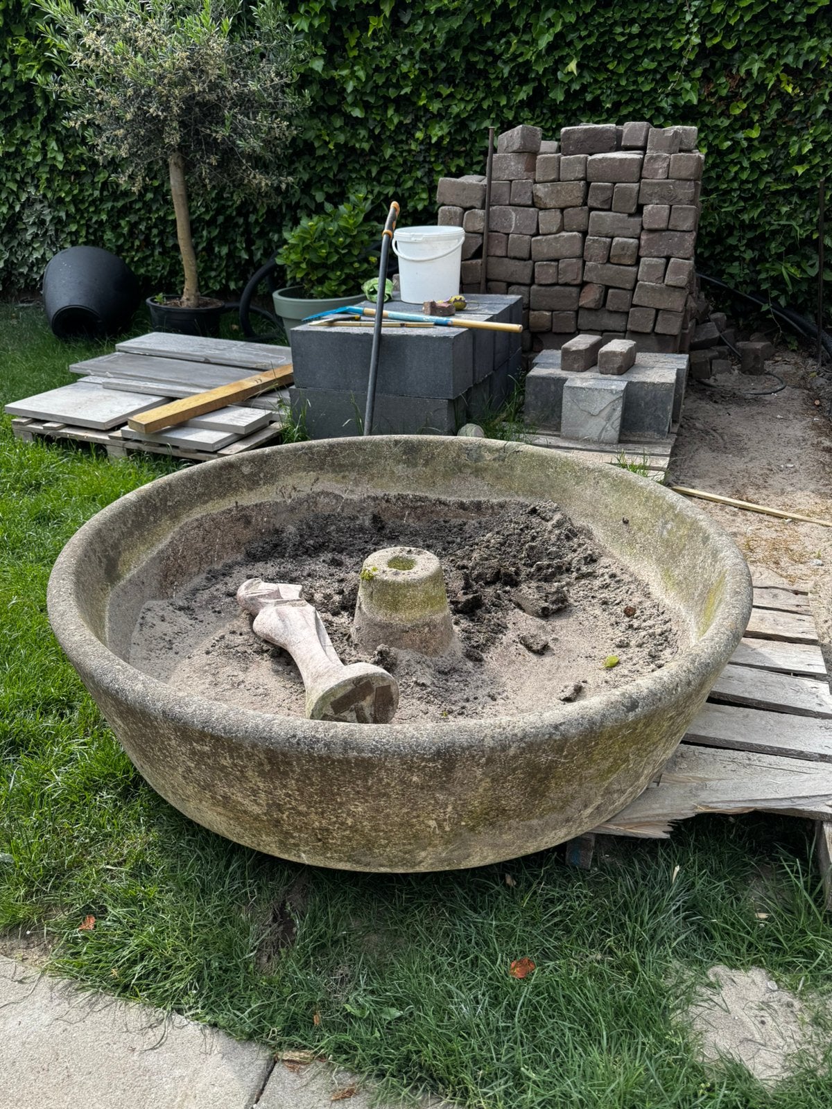 Fonteinbak, Tuin en Terras, Waterpartijen en Fonteinen, Ophalen of Verzenden, Zo goed als nieuw, Beton, Fontein
