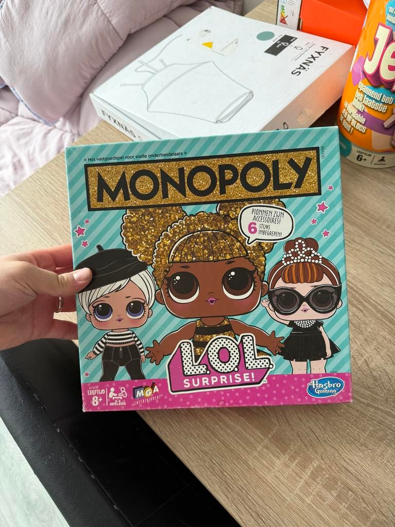 Monopoly L.O.L. Surprise! Bordspel, Hobby en Vrije tijd, Drie of vier spelers, Ophalen of Verzenden, Zo goed als nieuw